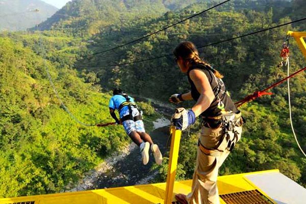 Giant Swing, Rishikesh