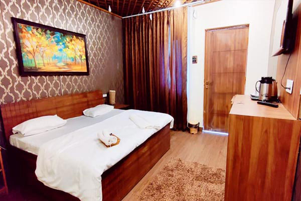 Riverside Luxury Jungle Resort, Rishikesh 02
